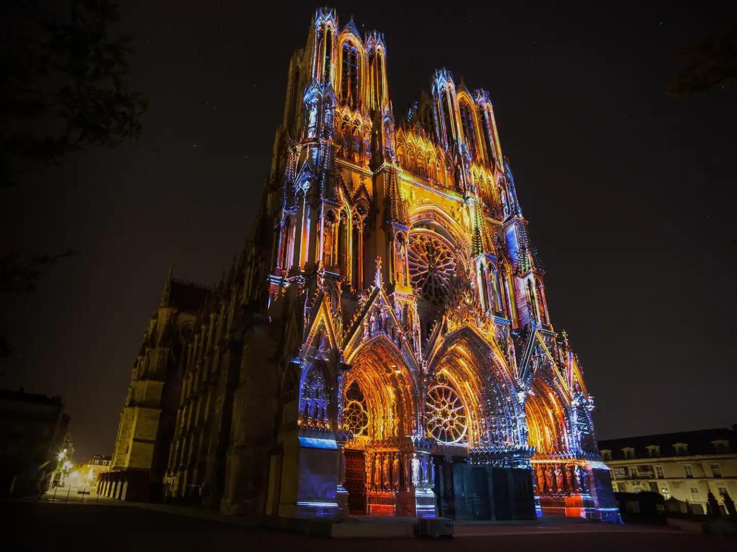 Le Clovis - Centre - Cathedrale Apartment Реймс Екстериор снимка